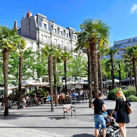 Cosy, En Centre, Proche Gare, Vue Degagee Apartamento