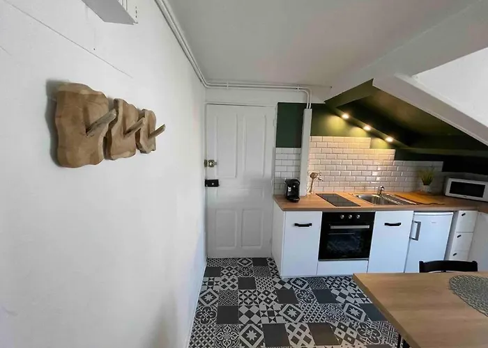 Cosy, En Centre, Proche Gare, Vue Degagee * Valence