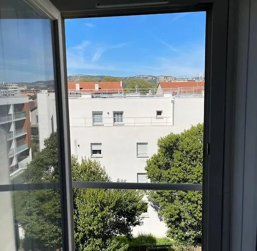 Apartman Cosy, En Centre, Proche Gare, Vue Degagee Valence